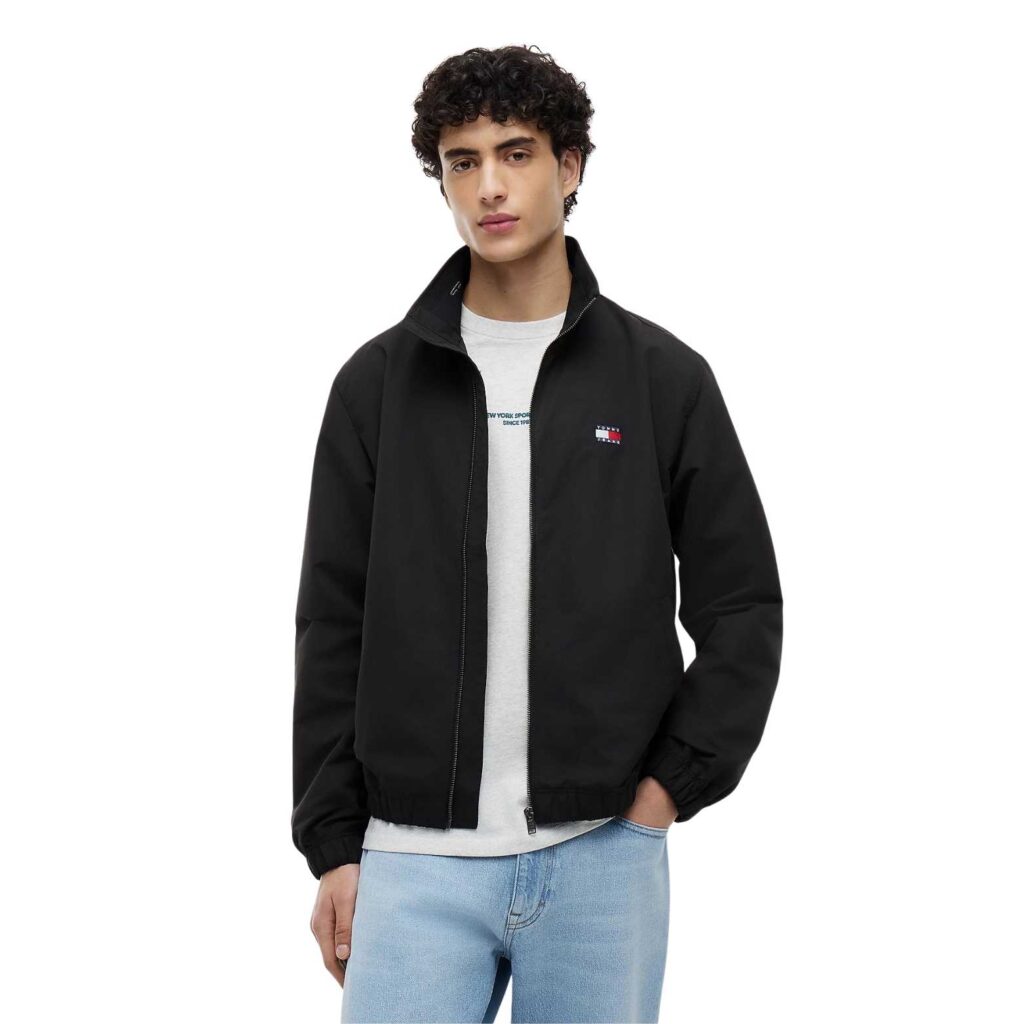 chaquetanegratommy