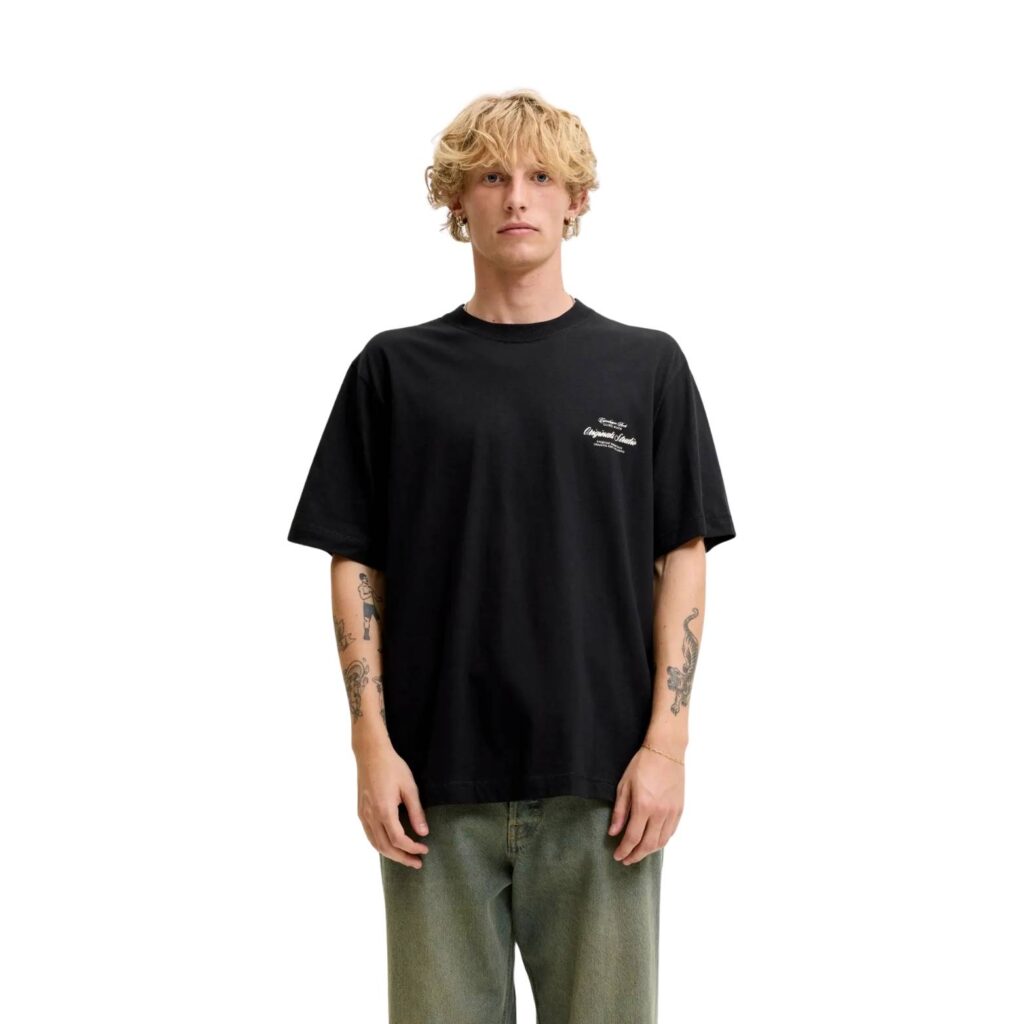 camiseta-negra-jackjones