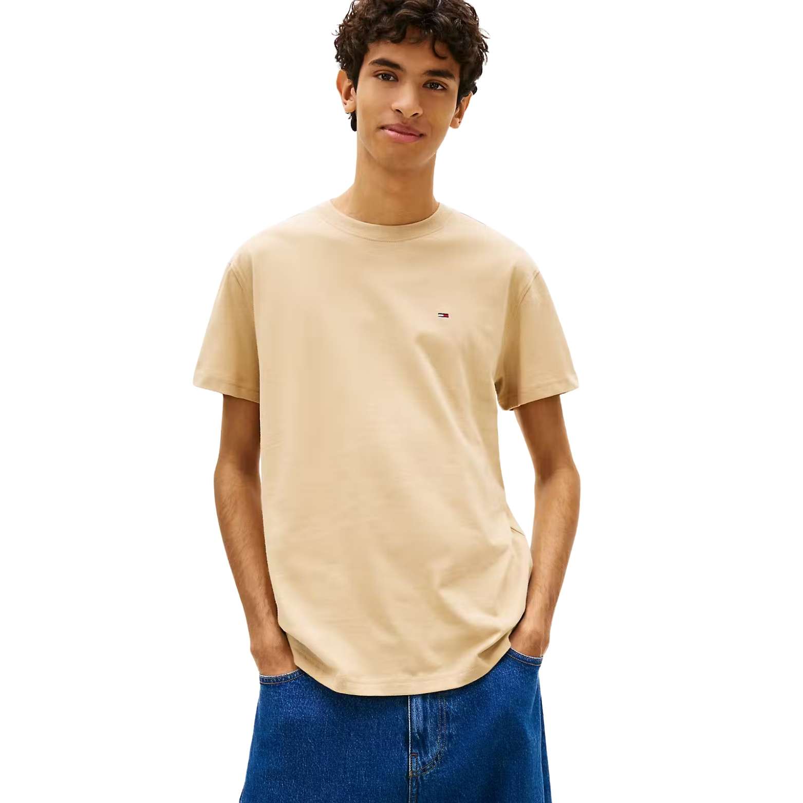 camiseta-beige-tommy