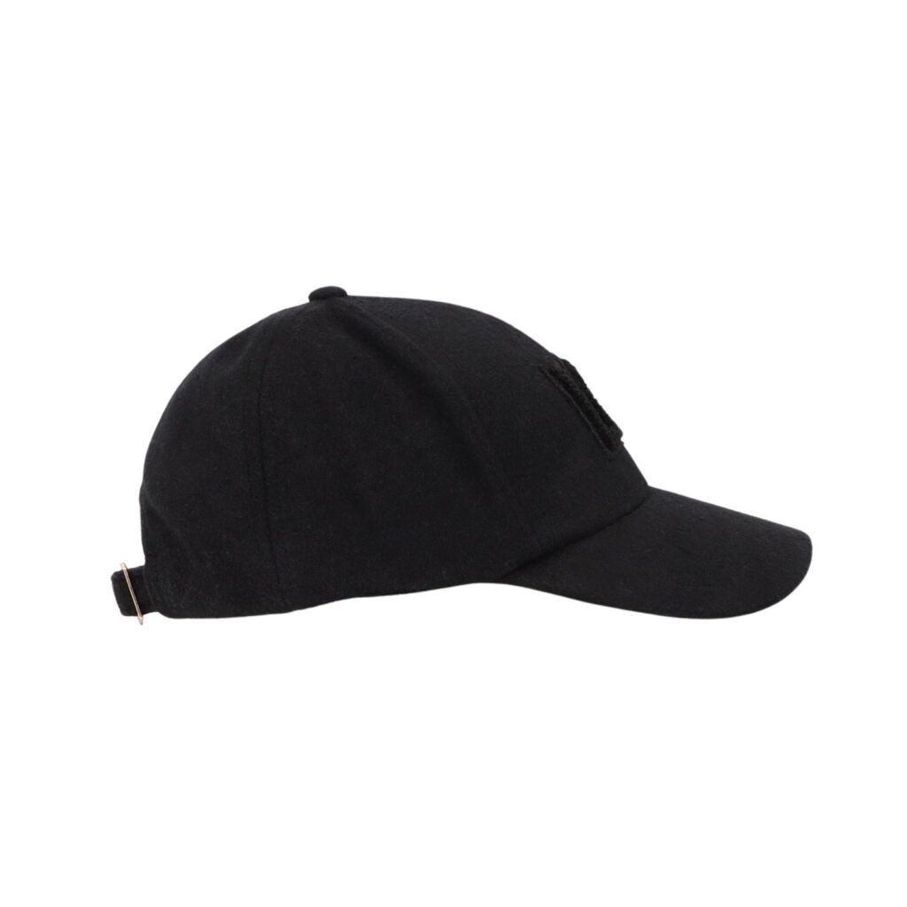 gorra-negra-lola